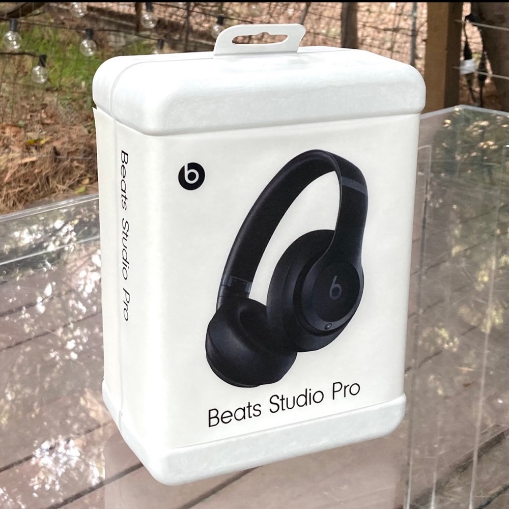 Beats by Dre Studio Pro Active Noise Cancelling Wireless Headphones - BLACK
